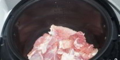 Шаг 4: мяса по-французски в мультиварке редмонд