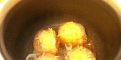 Шаг 1: свинины по-французски с сыром в мультиварке