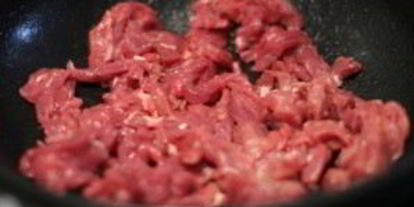 Шаг 1: бефстроганова с молоком