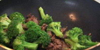 Шаг 6: говядины с брокколи под устричным соусом