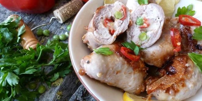 Рецепт Куриных голеней, фаршированных зеленым горошком и моцареллой