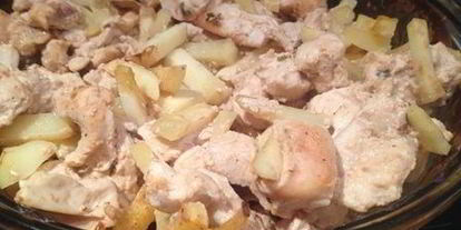 Шаг 1: куриных грудок в сметане с картофелем