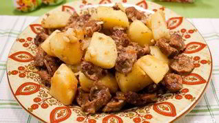 Рецепт Куриных желудков, тушенных с картошкой