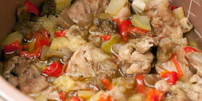 Шаг 4: курицы с овощами в мультиварке