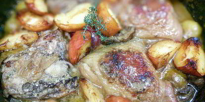 Шаг 9: курицы, тушенной в сидре с яблоками