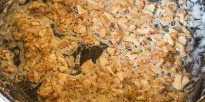 Шаг 6: курицы в винном соусе с яблоками