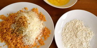 Шаг 2: отбивных в кукурузной корочке