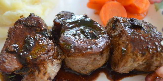 Рецепт Свинины в бальзамическом соусе с розмарином