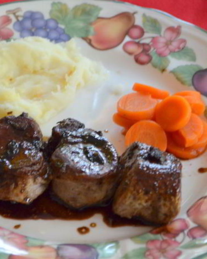 Рецепт свинины в бальзамическом соусе с розмарином