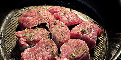 Шаг 1: свинины в бальзамическом соусе с розмарином