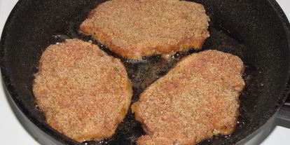 Шаг 3: свиных отбивных по-пармски