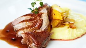 Рецепт Утиной грудки с яблочно-картофельным пюре