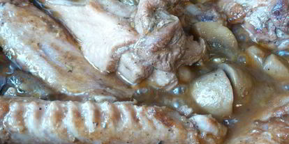 Шаг 5: утки барбекю с шампиньонами и маринованным луком