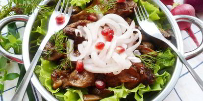 Шаг 6: утки барбекю с шампиньонами и маринованным луком