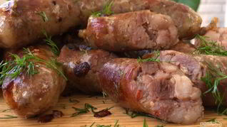 Рецепт Вкусных и сочные домашние колбаски