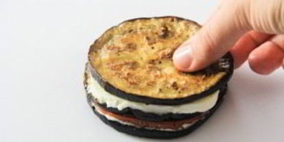 Шаг 12: баклажанов с моцареллой и помидорами