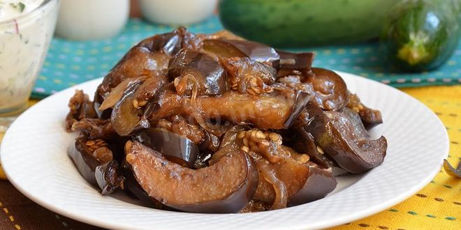 Рецепт баклажанов жареных с луком