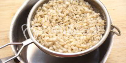 Шаг 2: фаршированных перцев мясом и перловкой