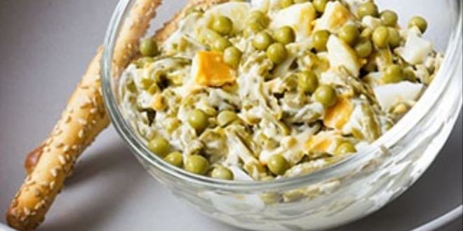 Рецепт горошка по-парижски с зеленой фасолью и яйцом