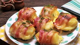 Рецепт Картофеля с беконом, запеченный в духовке