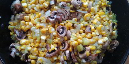 Шаг 5: кукурузы, тушеной с грибами