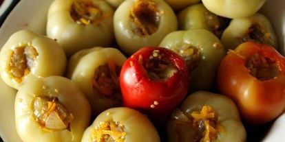 Шаг 5: перца фаршированного баклажанами в томате