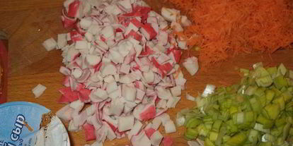 Шаг 1: перца, фаршированного крабовыми палочками