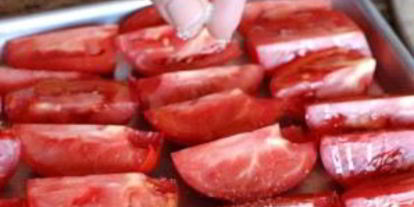 Шаг 4: помидоров, сушеных в духовке