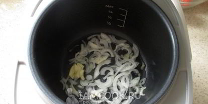 Шаг 5: тушеной картошки с куриными сердечками в мультиварке