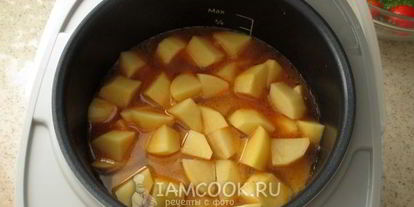 Шаг 8: тушеной картошки с куриными сердечками в мультиварке