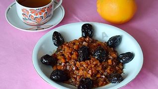 Рецепт Тушеной моркови с черносливом