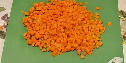 Шаг 1: тушеной моркови с черносливом