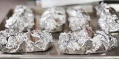 Шаг 5: запеченной картошки в фольге