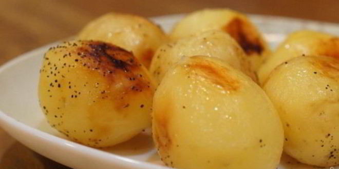 Рецепт запеченной картошки в мультиварке