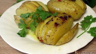 Рецепт Запеченного картофеля с маслом и пряностями