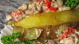Рецепт Запеченного картофеля с шампиньонами и грудинкой