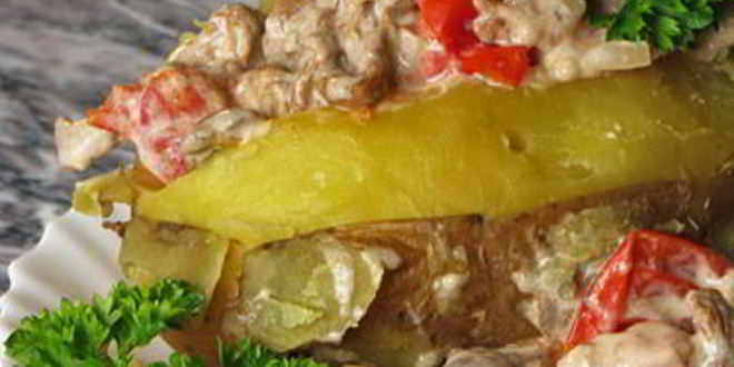 Рецепт Запеченного картофеля с шампиньонами и грудинкой