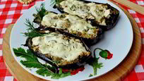 Рецепт Запеченных баклажанов, фаршированных курицей