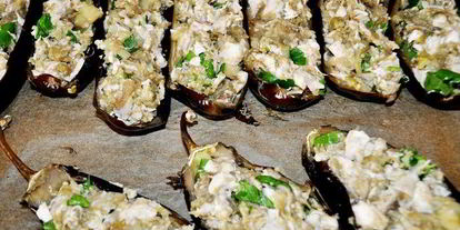 Шаг 6: запеченных баклажанов, фаршированных курицей