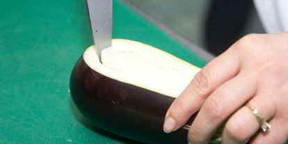 Шаг 2: баклажанов с куриной печенью и овощами