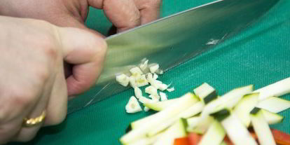 Шаг 6: баклажанов с куриной печенью и овощами