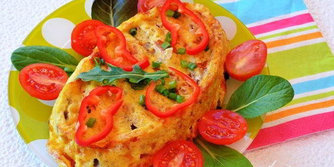 Рецепт Куриной печени с помидорами в омлете