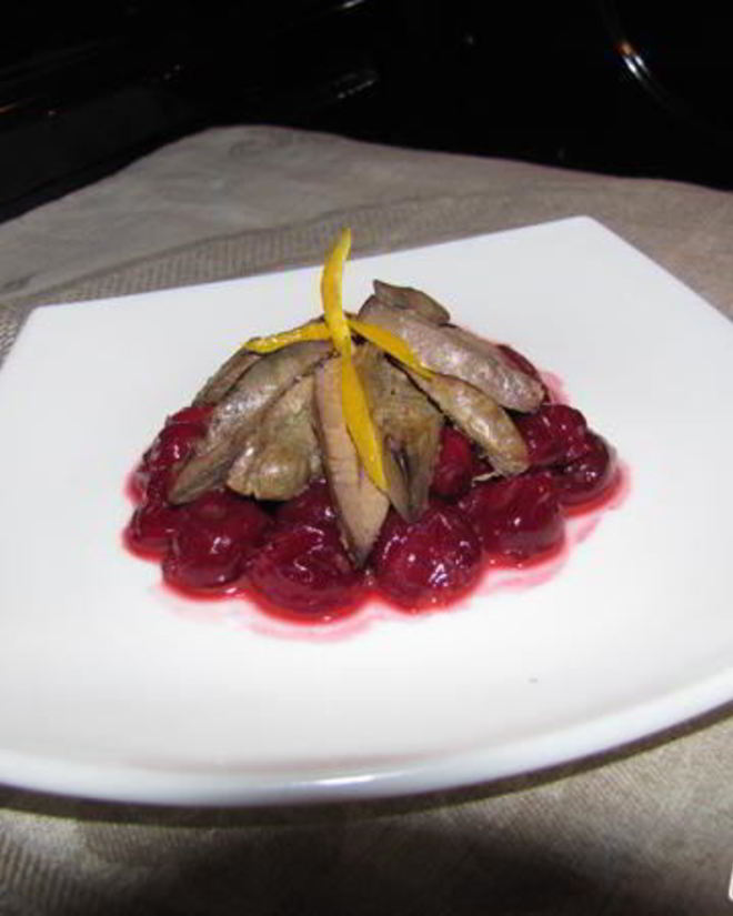 Рецепт куриной печени с вишневым соусом