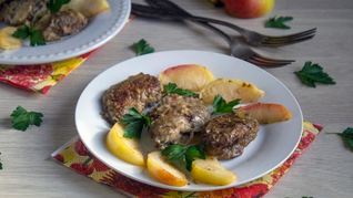 Рецепт Куриной печени с яблоками