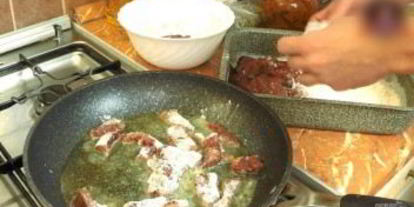 Шаг 1: печени говядины в коньяке