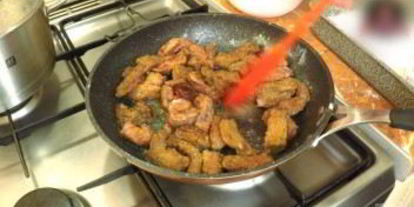 Шаг 2: печени говядины в коньяке