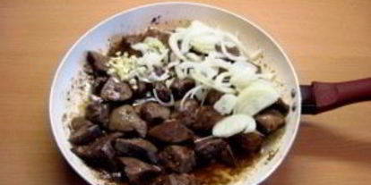 Шаг 1: печени индейки в сливках