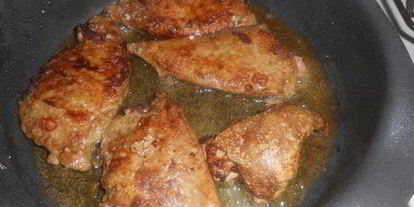 Шаг 2: печени, тушеной в томатно-сметанном соусе