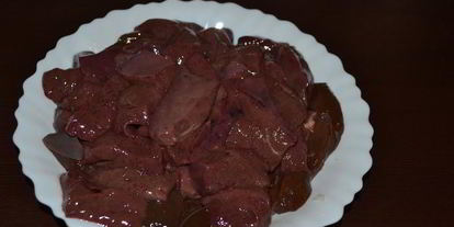 Шаг 1: свиной печени в сметане в мультиварке