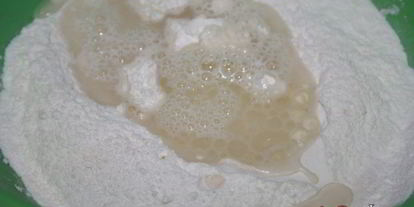 Шаг 2: мини-хинкали с говядиной, пекинской капустой и соевым соусом